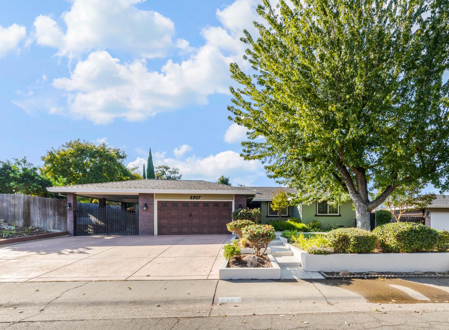 4507 Jan Dr — photo