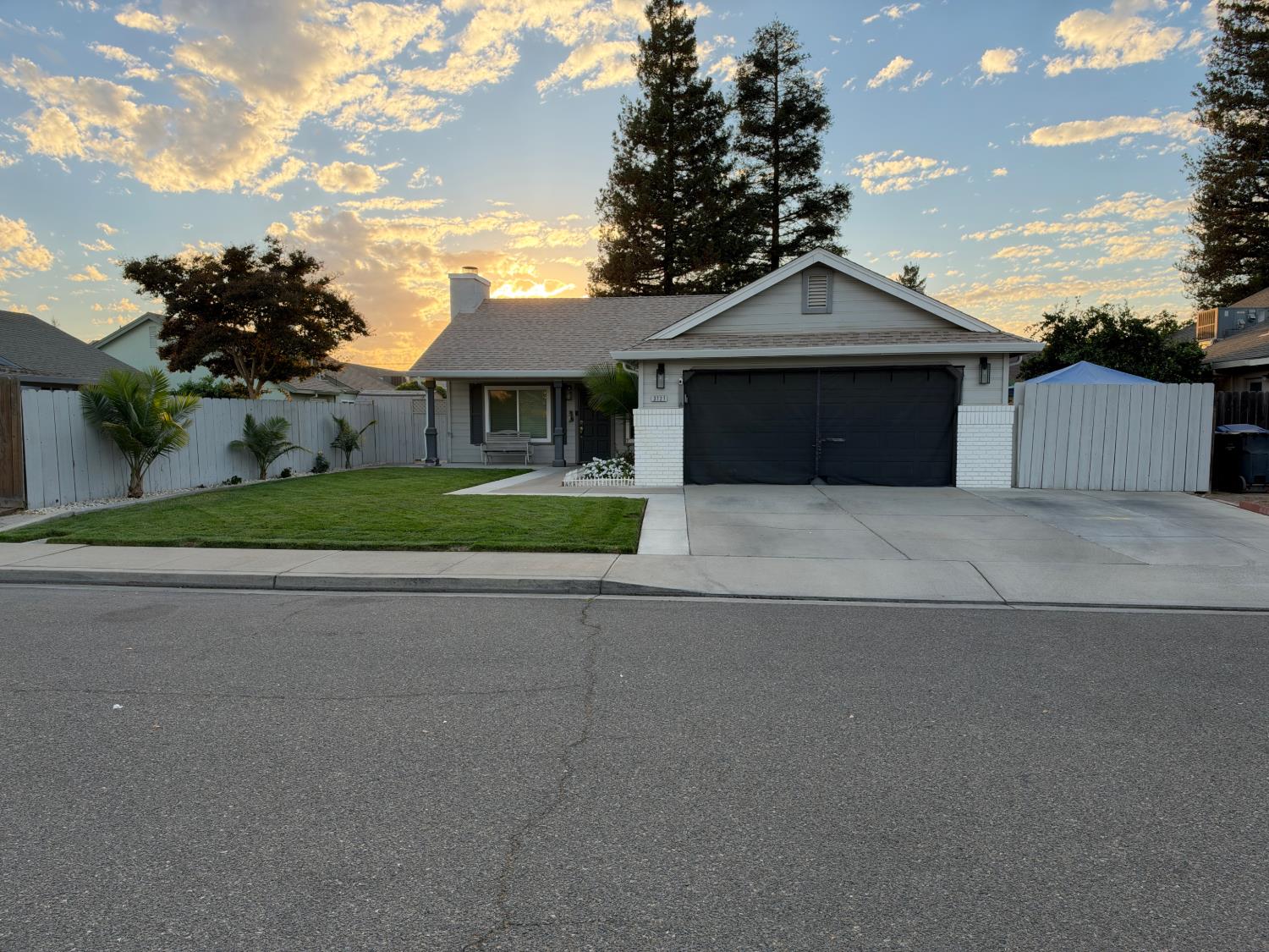3727 Spoonbill Way — photo