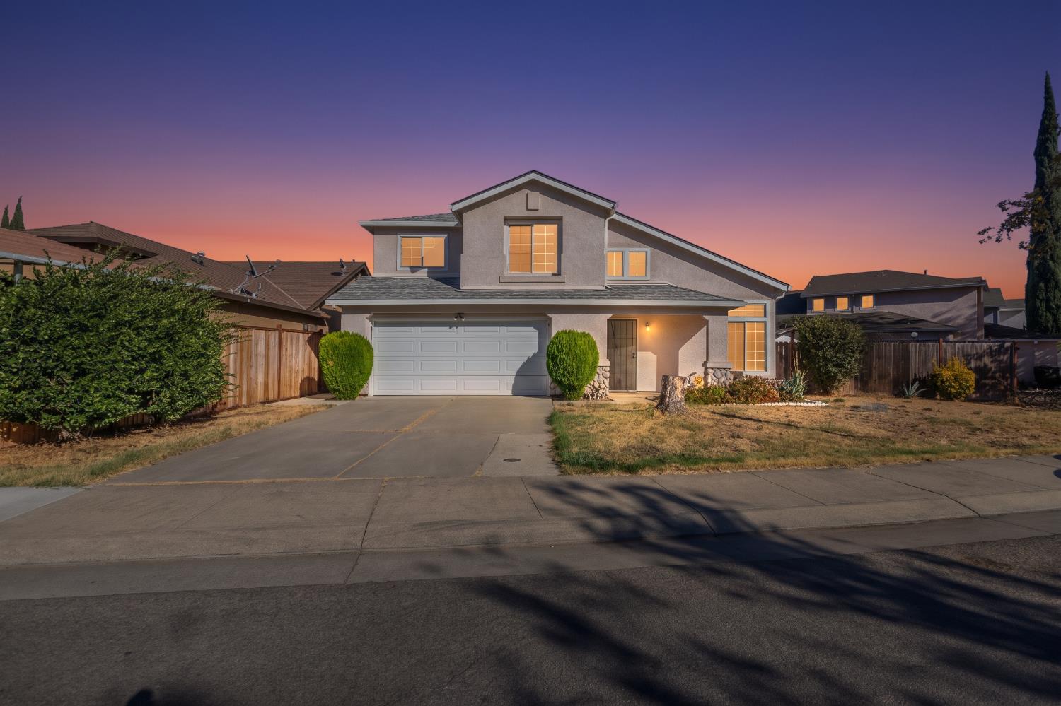 2471 Almaden Ct — photo
