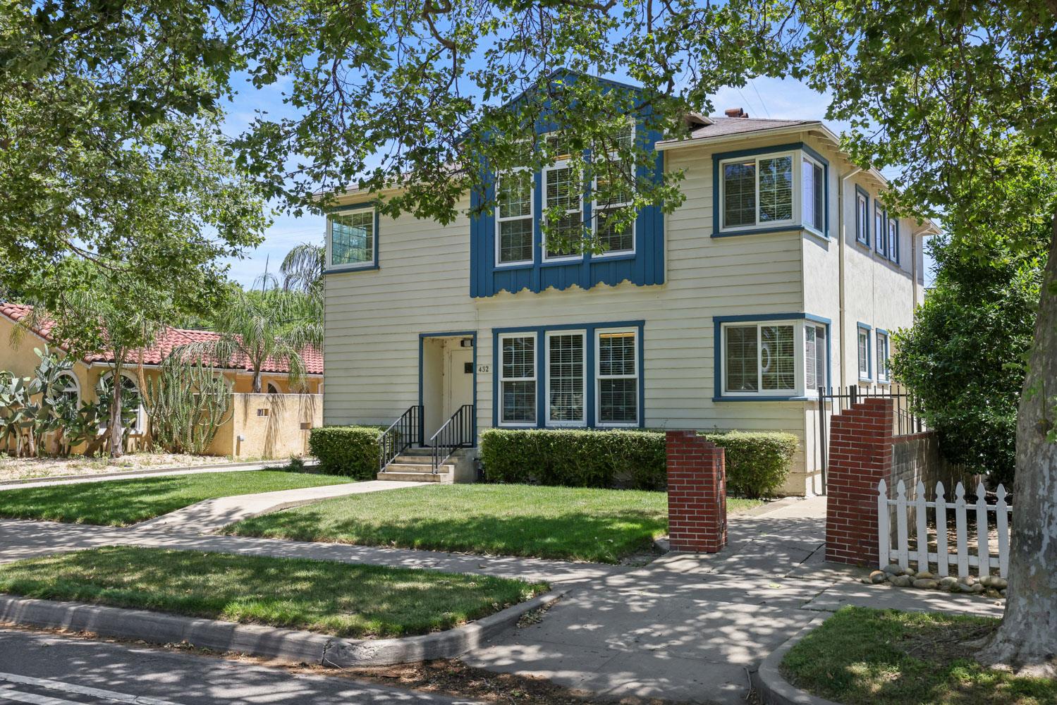 432 College Ave — photo