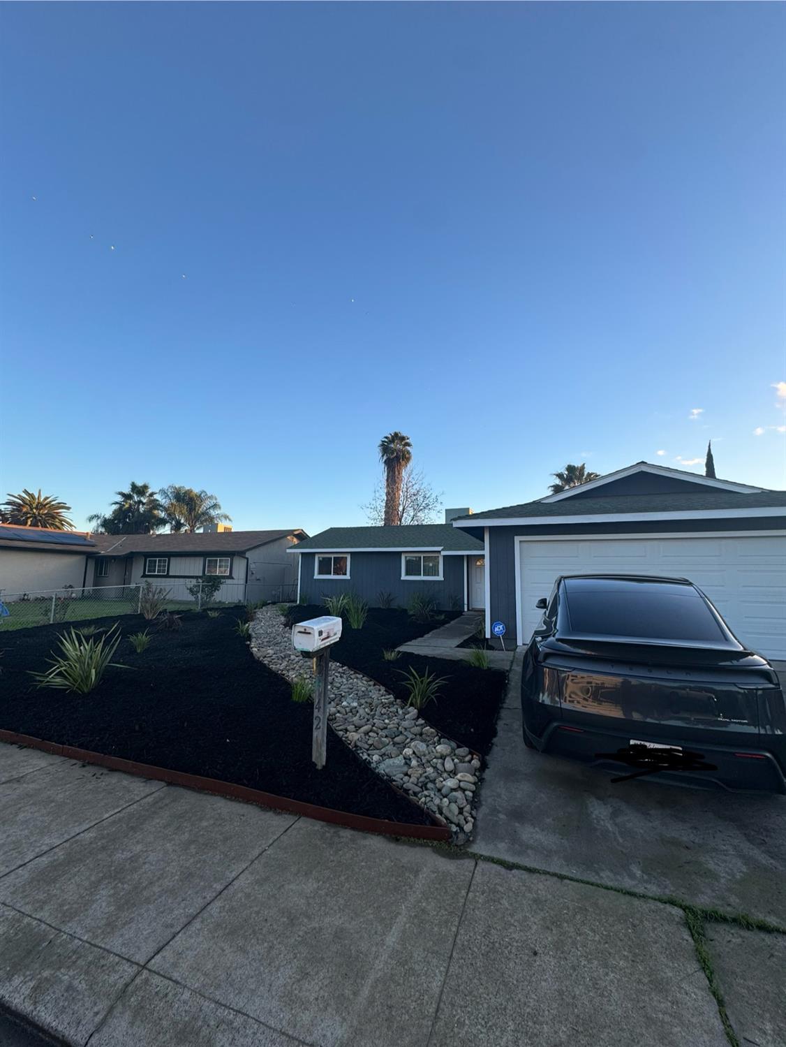 2542 Bradford Way — photo