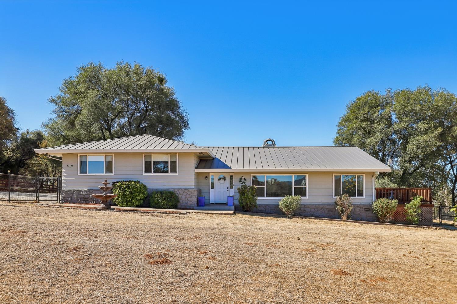12188 Silver Springs Pl — photo