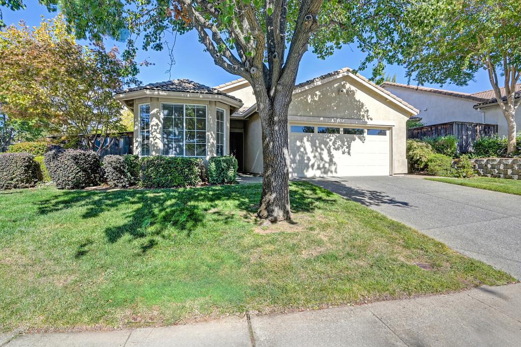 2901 Greens Ct — photo