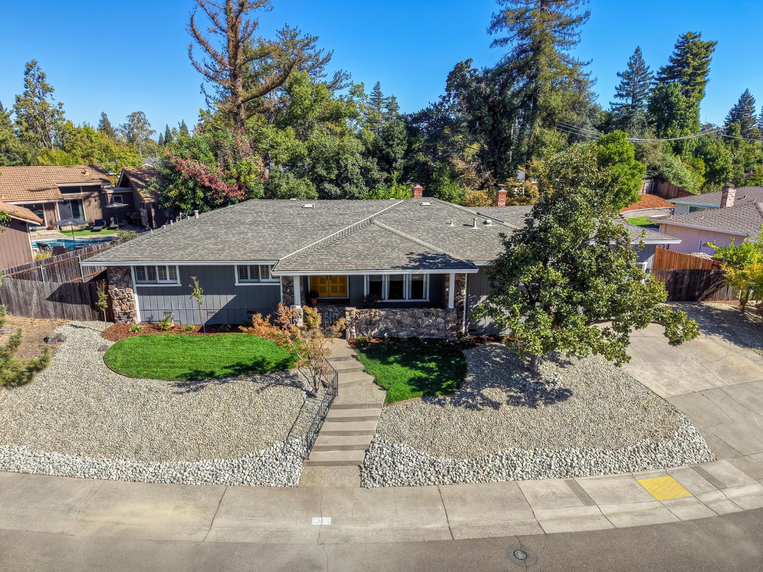 7769 Palmyra Dr — photo