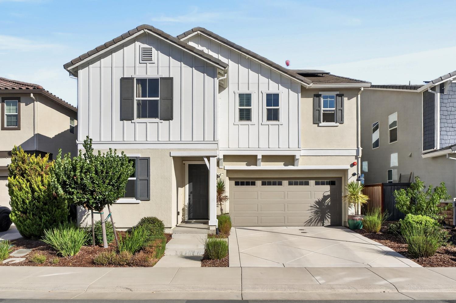 8241 Joecy Way — photo