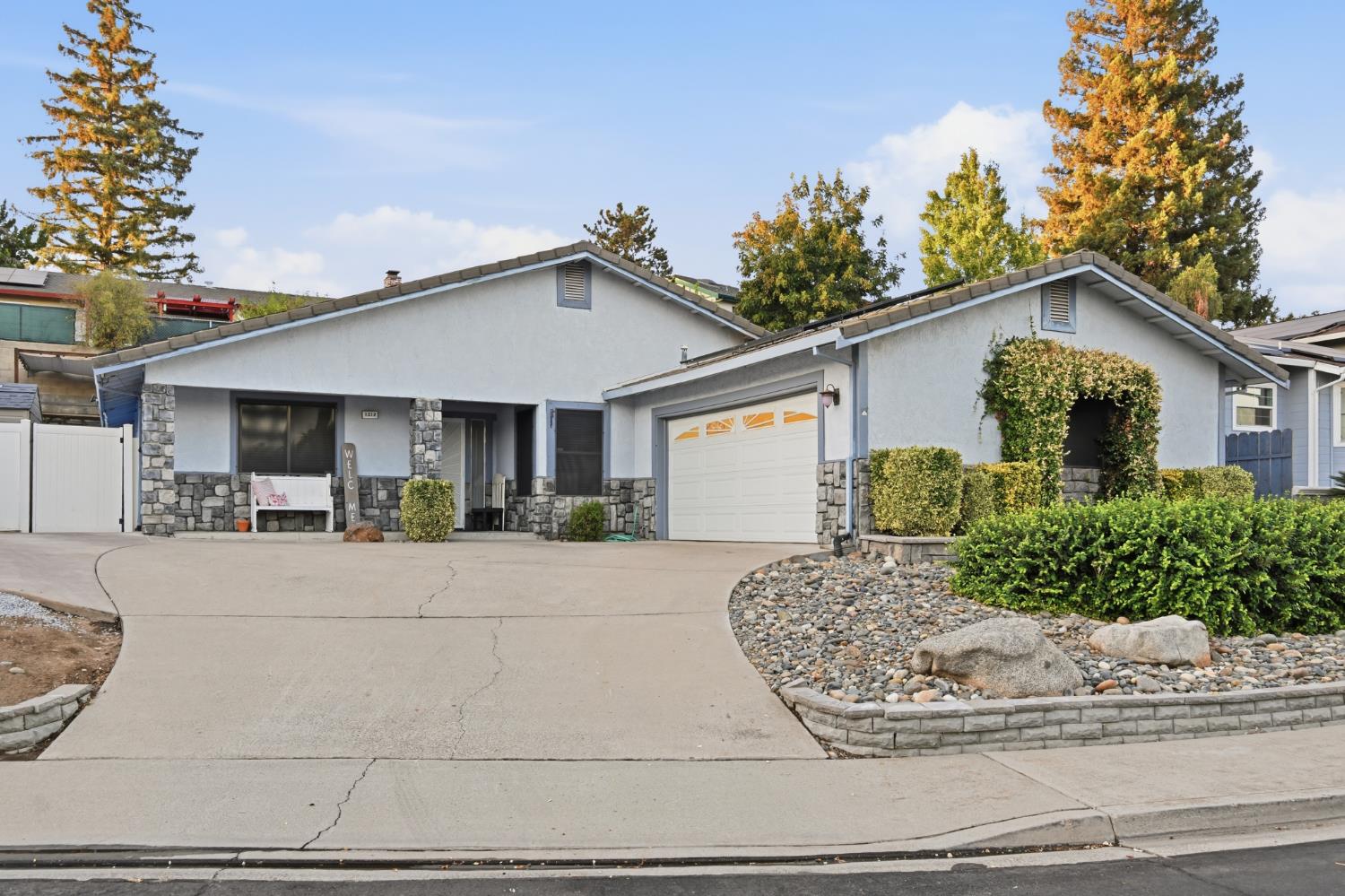 1212 David Dr — photo