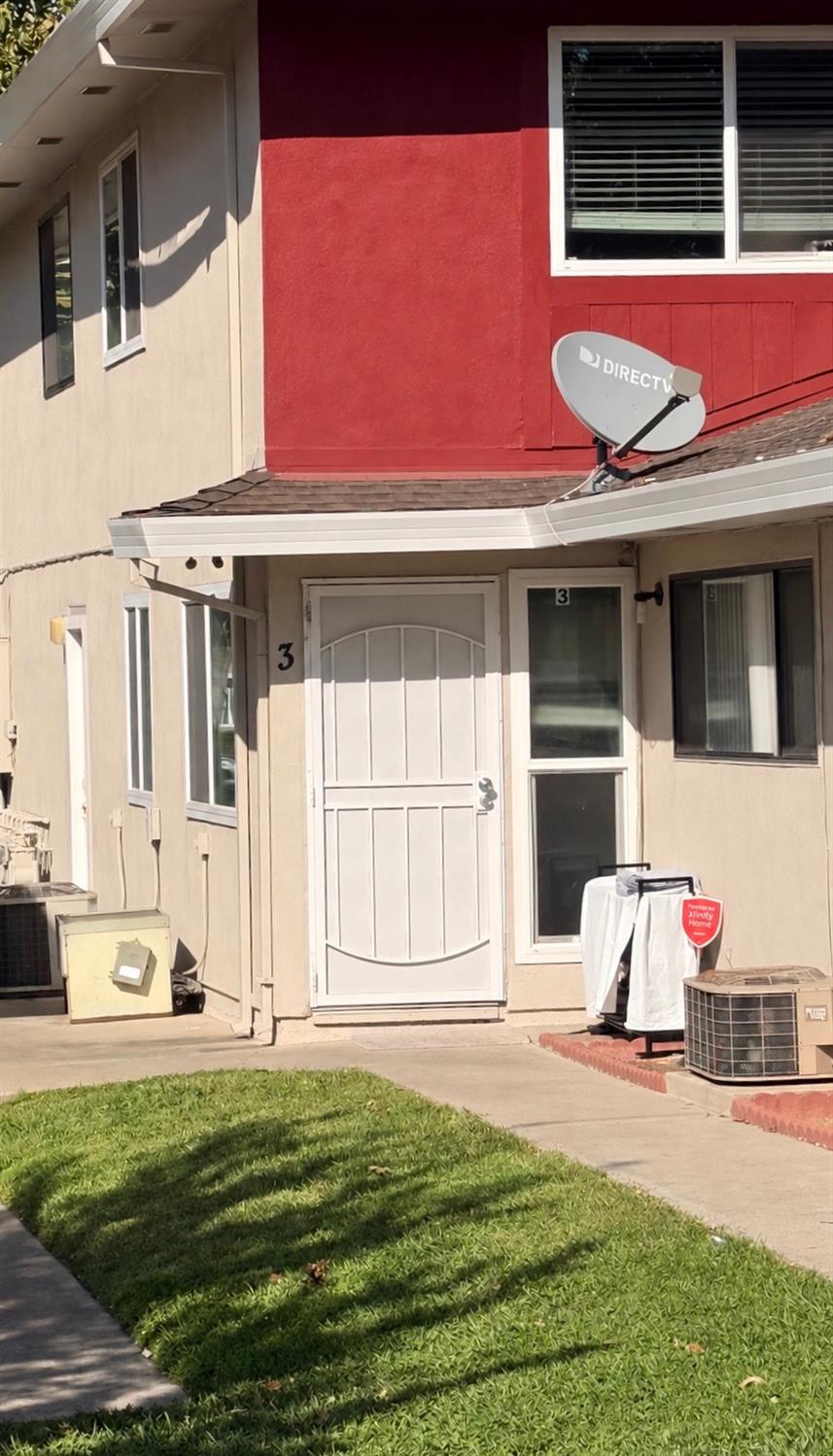 4601 Palm Ave #3 — photo