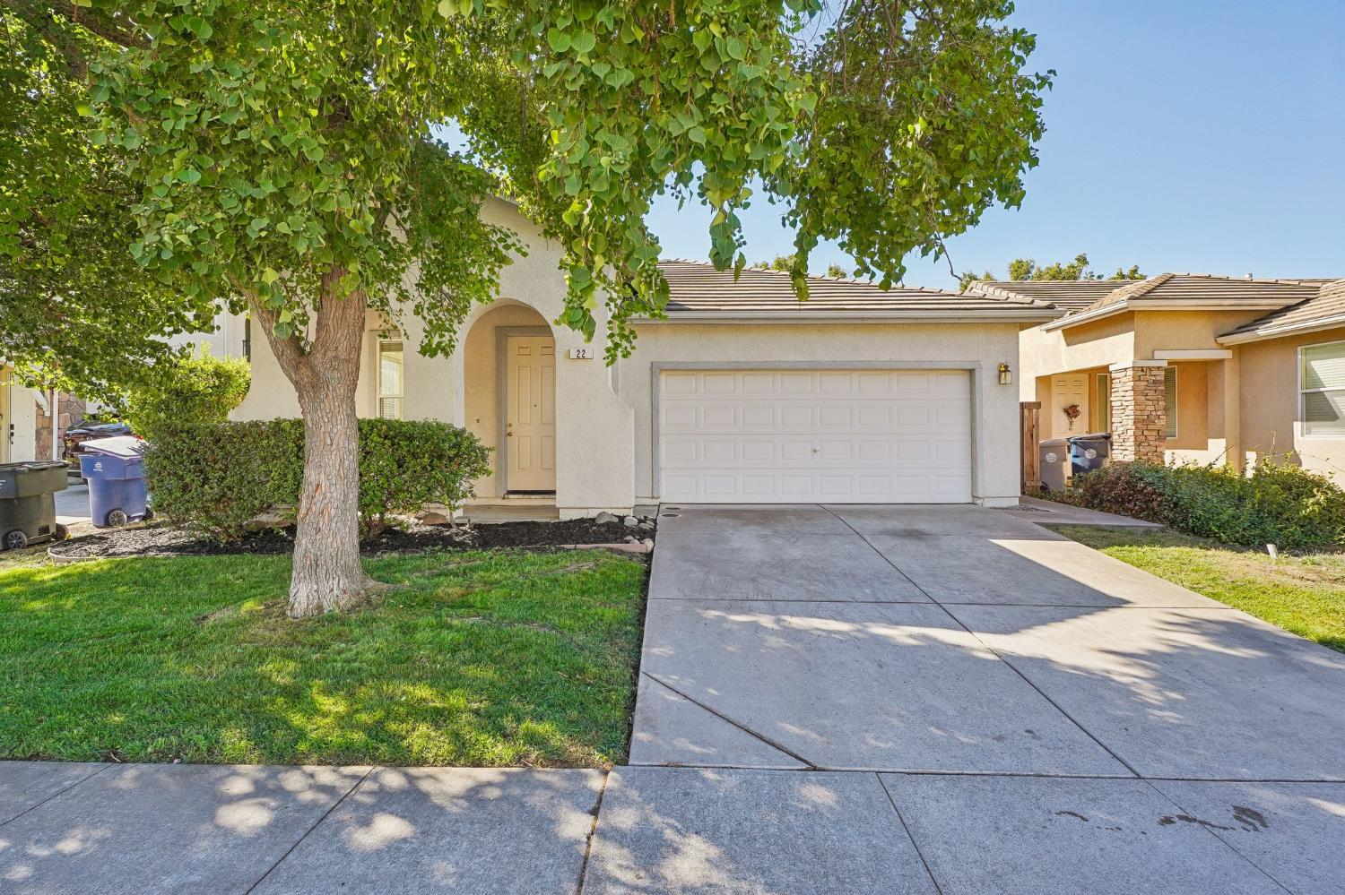 22 Gazania Ct — photo