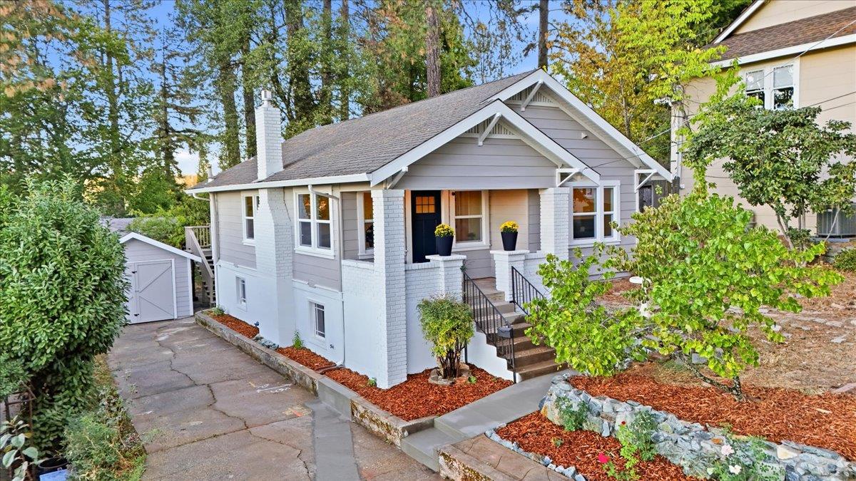 135 Mainhart Dr — photo