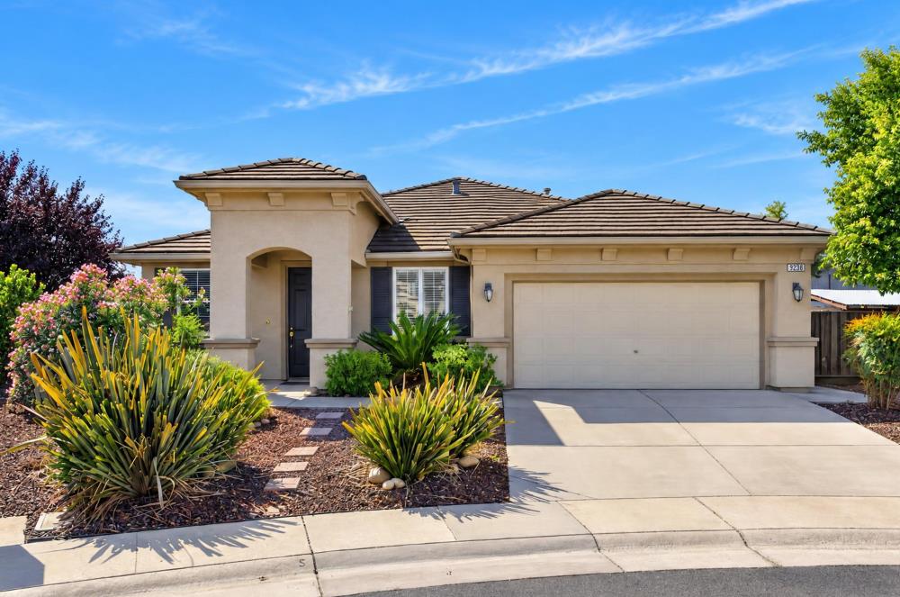 9236 Earl Fife Dr — photo