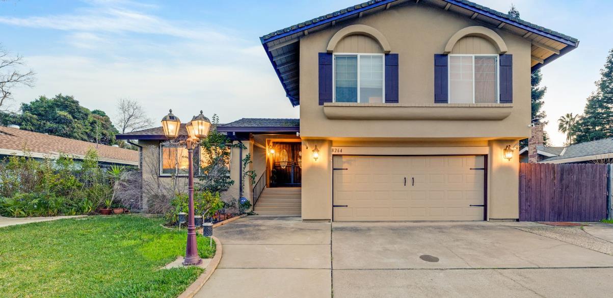 8264 Canyon Oak Dr — photo