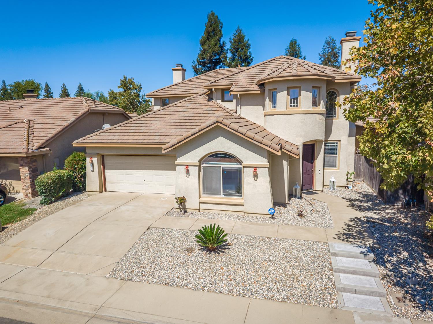 5809 Isaac Way — photo