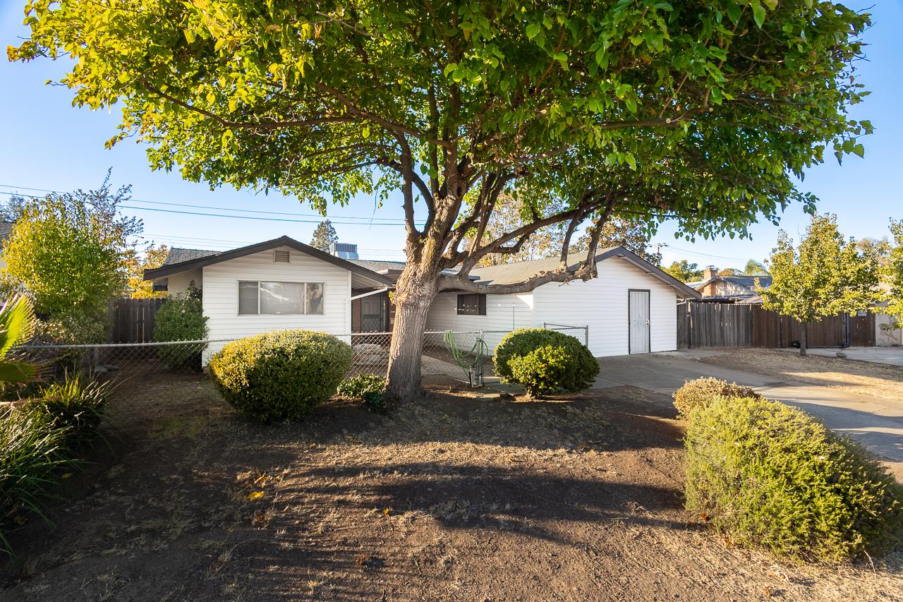 9433 Tonkin Dr — photo