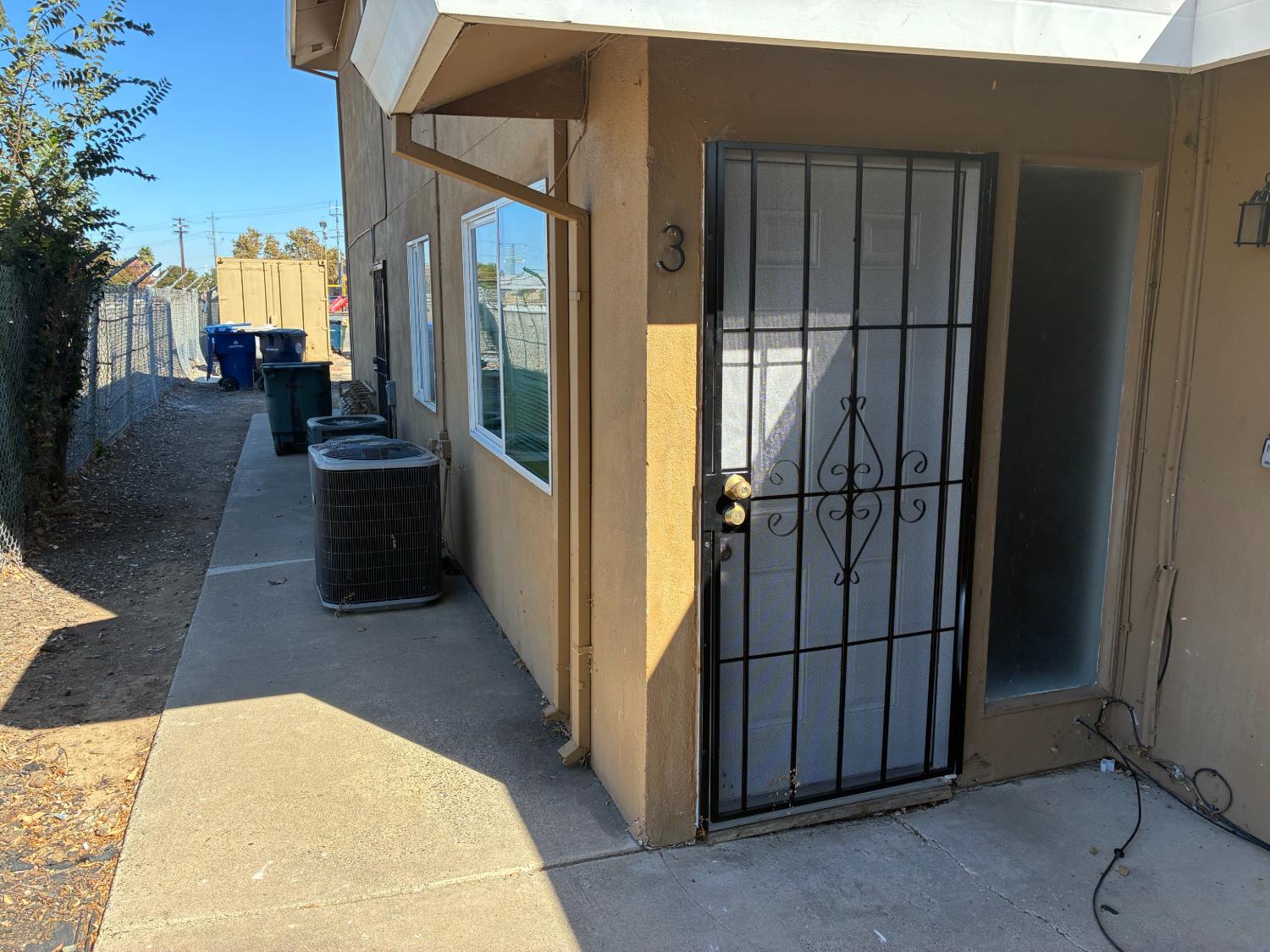 123 La Fresa Ct #3 — photo