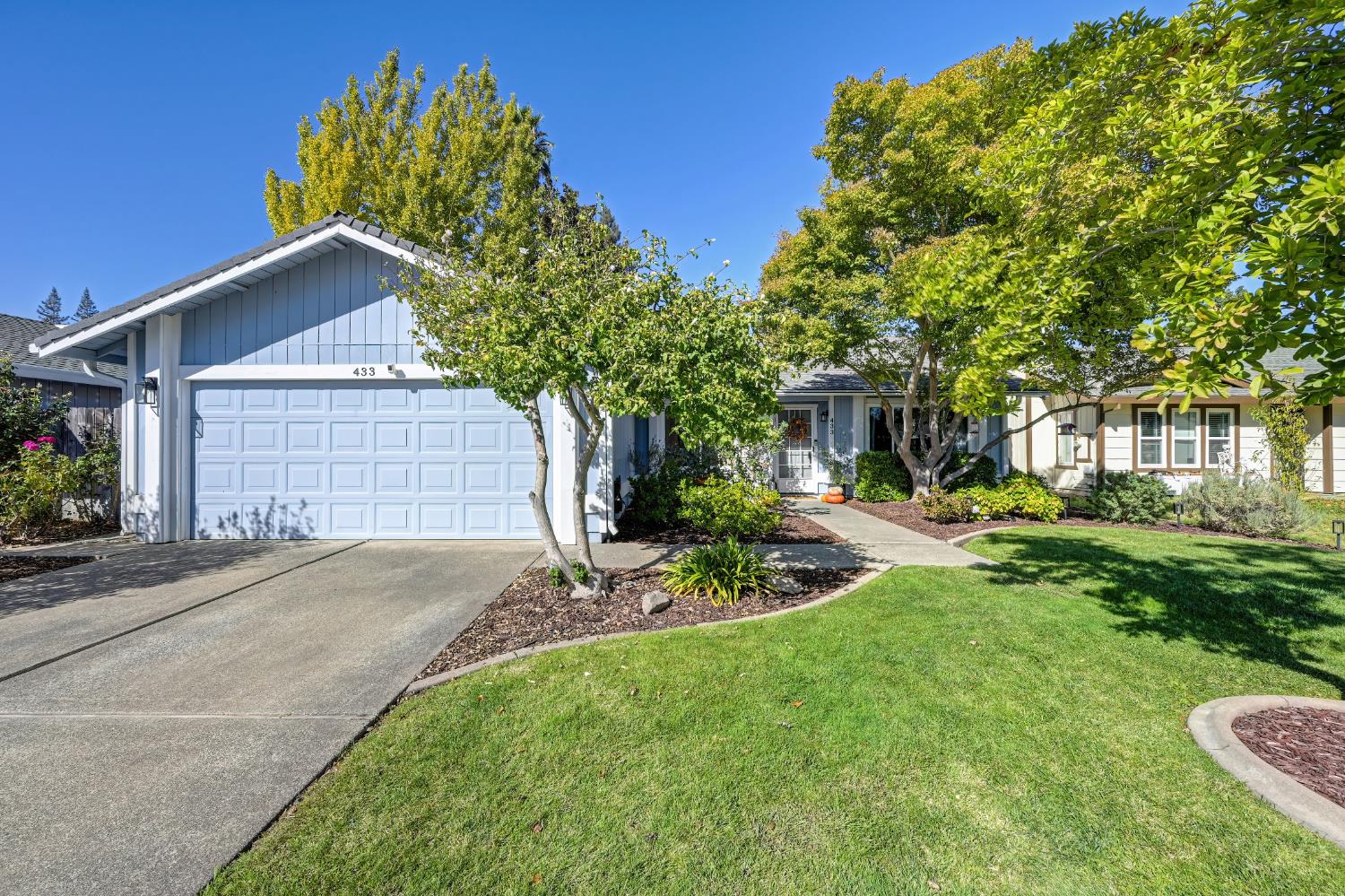 433 Spinnaker Way — photo