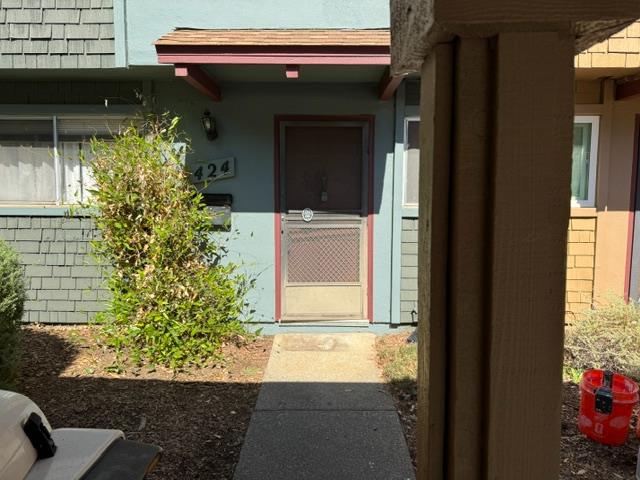 424 Alvarado Ave — photo