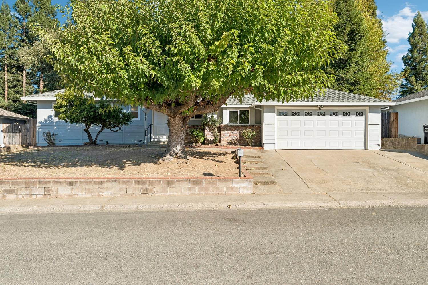 8863 Timm Ave — photo