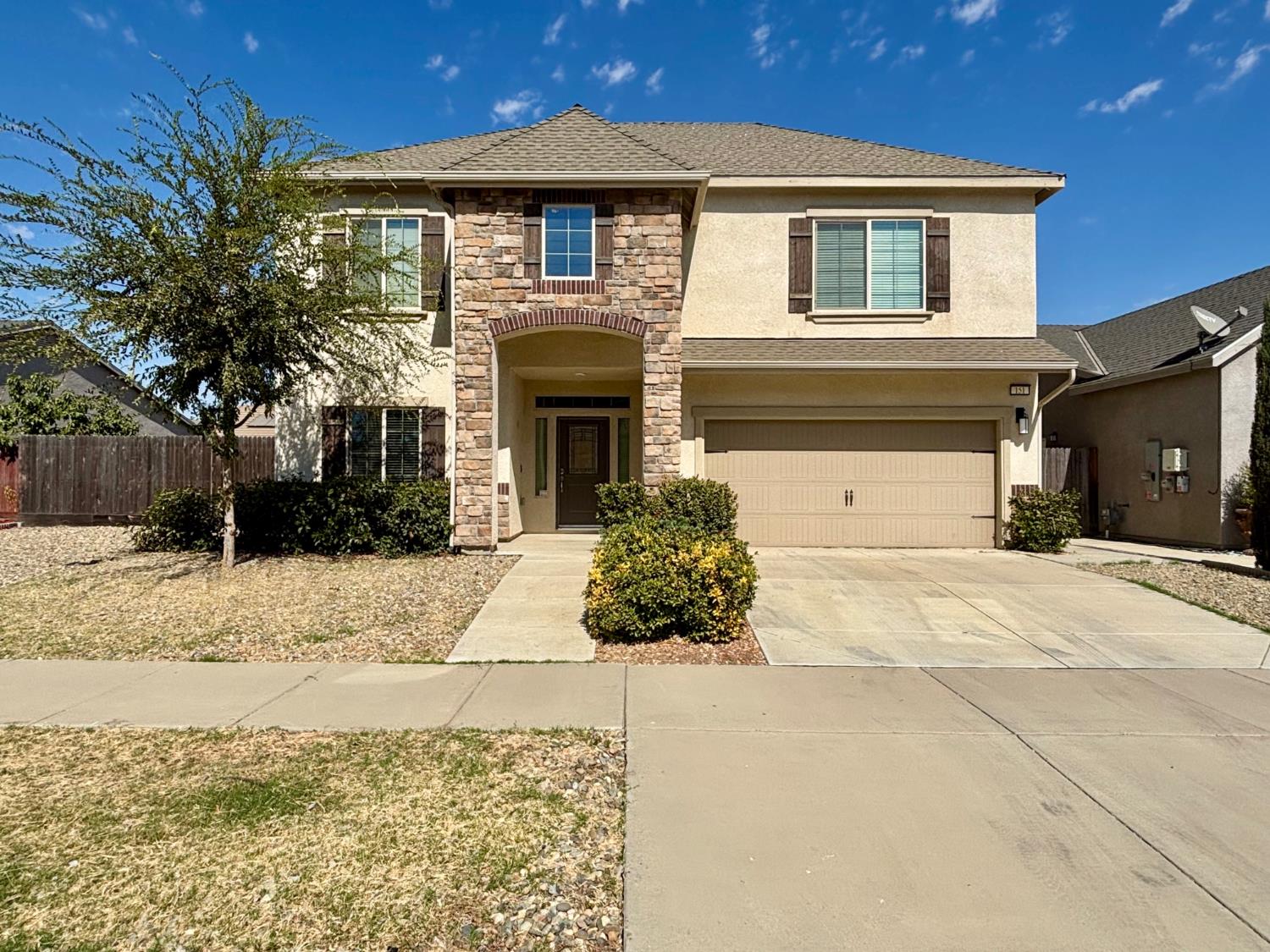 151 Royce Ln — photo