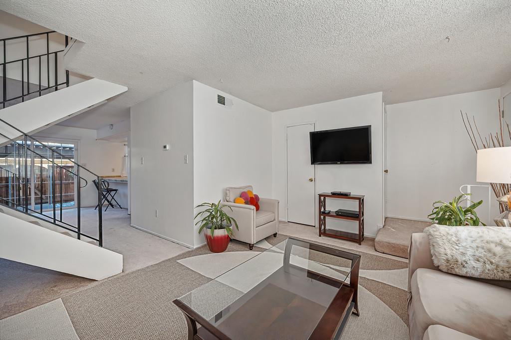4221 Brookfield Dr — photo