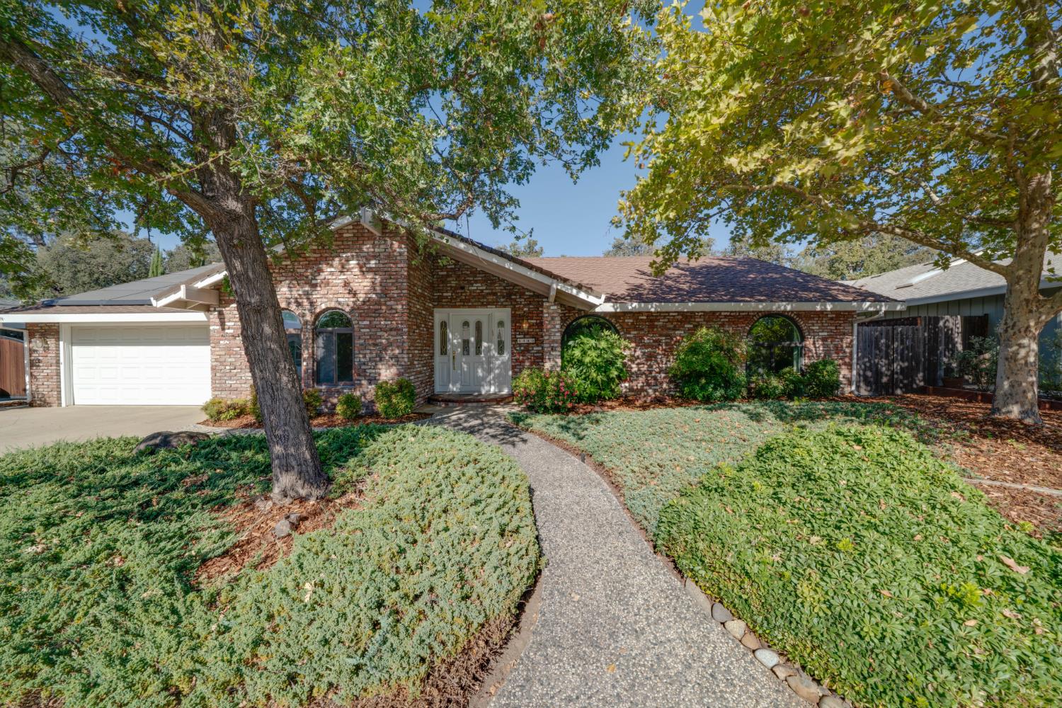 4440 Willowglen Way — photo