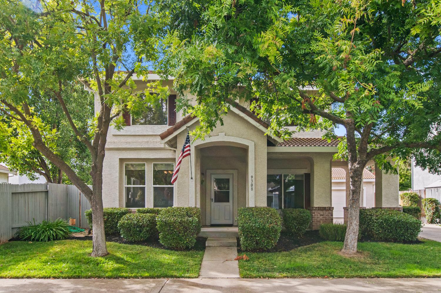9308 Lesnar Way — photo