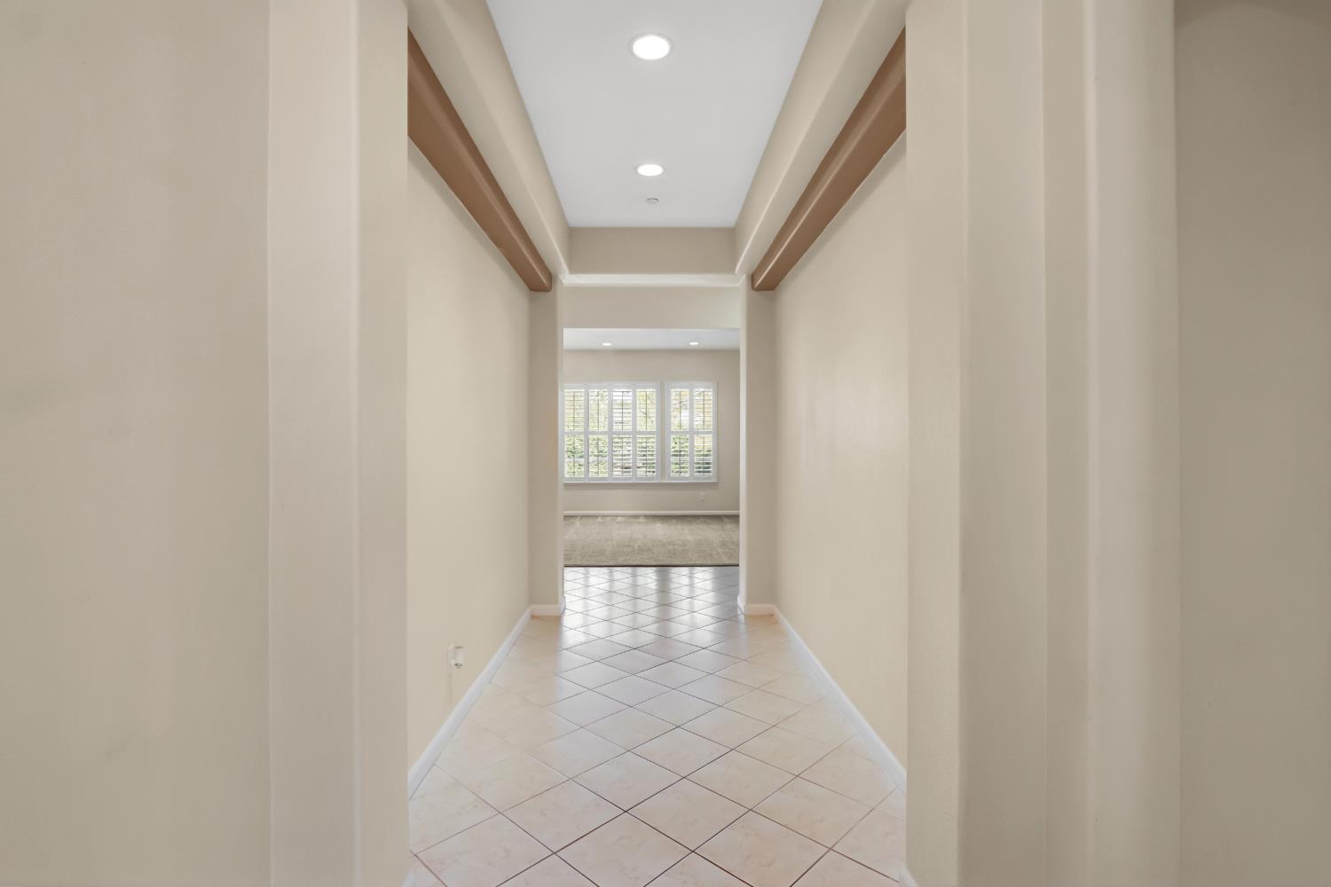 2331 Benjamin Ct — photo