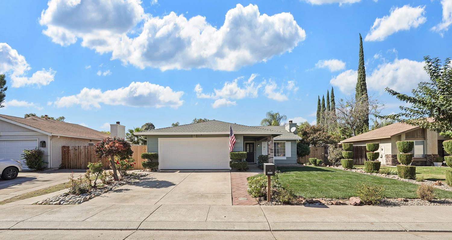 1035 Almond Blossom Dr — photo