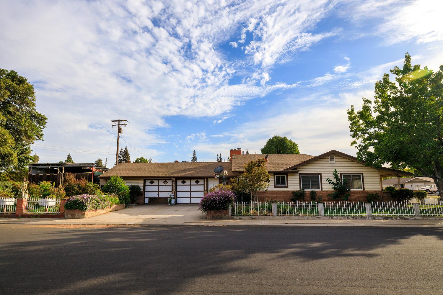 1312 Allen Ct — photo