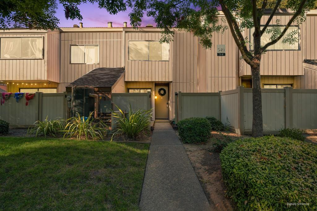 549 Woodside Oaks #3 — photo