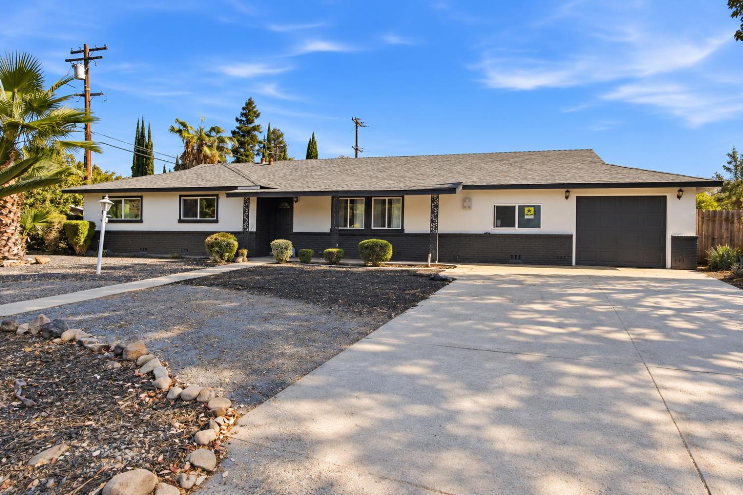 1124 Lakewood Ave — photo