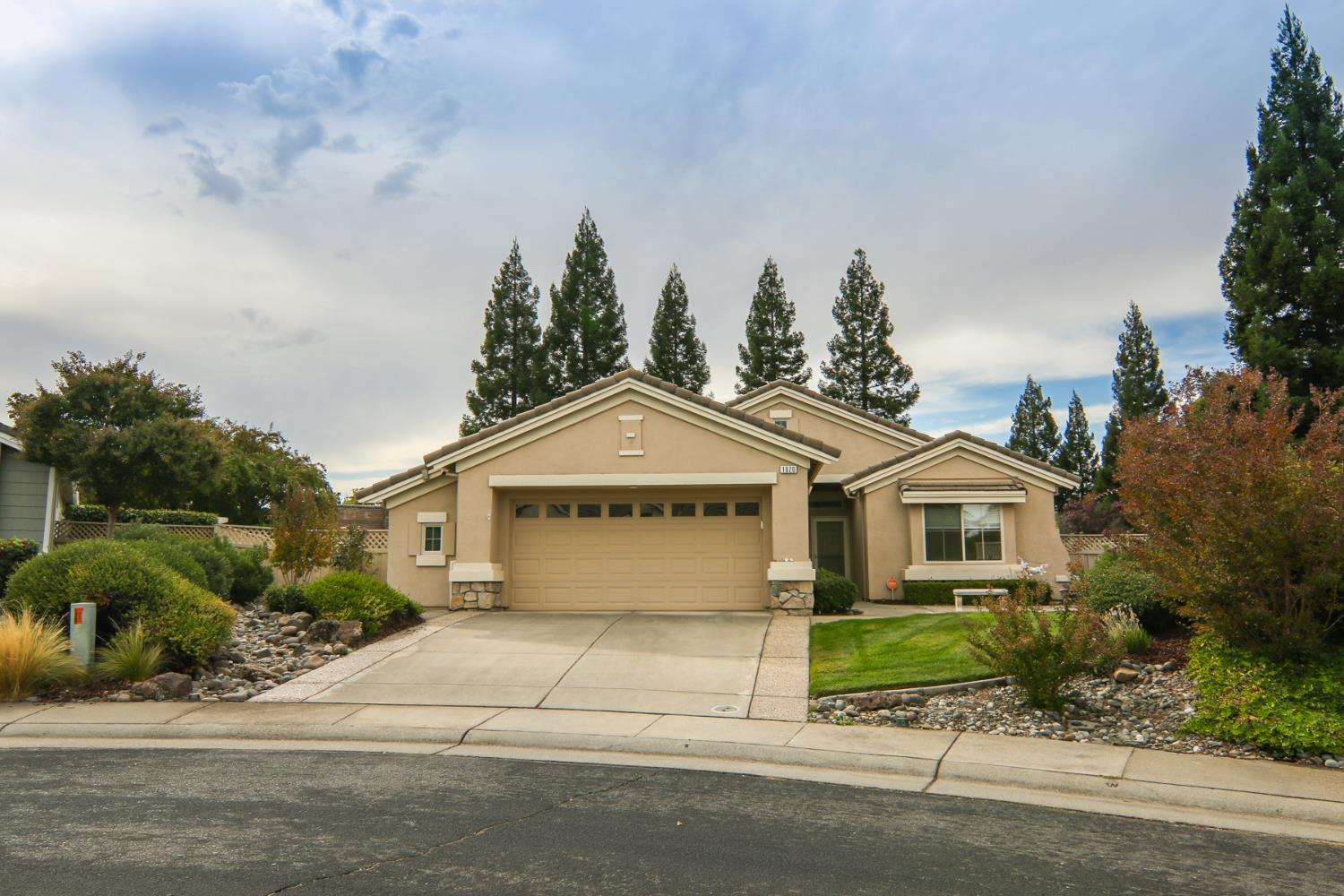 1020 Tioga Ct — photo