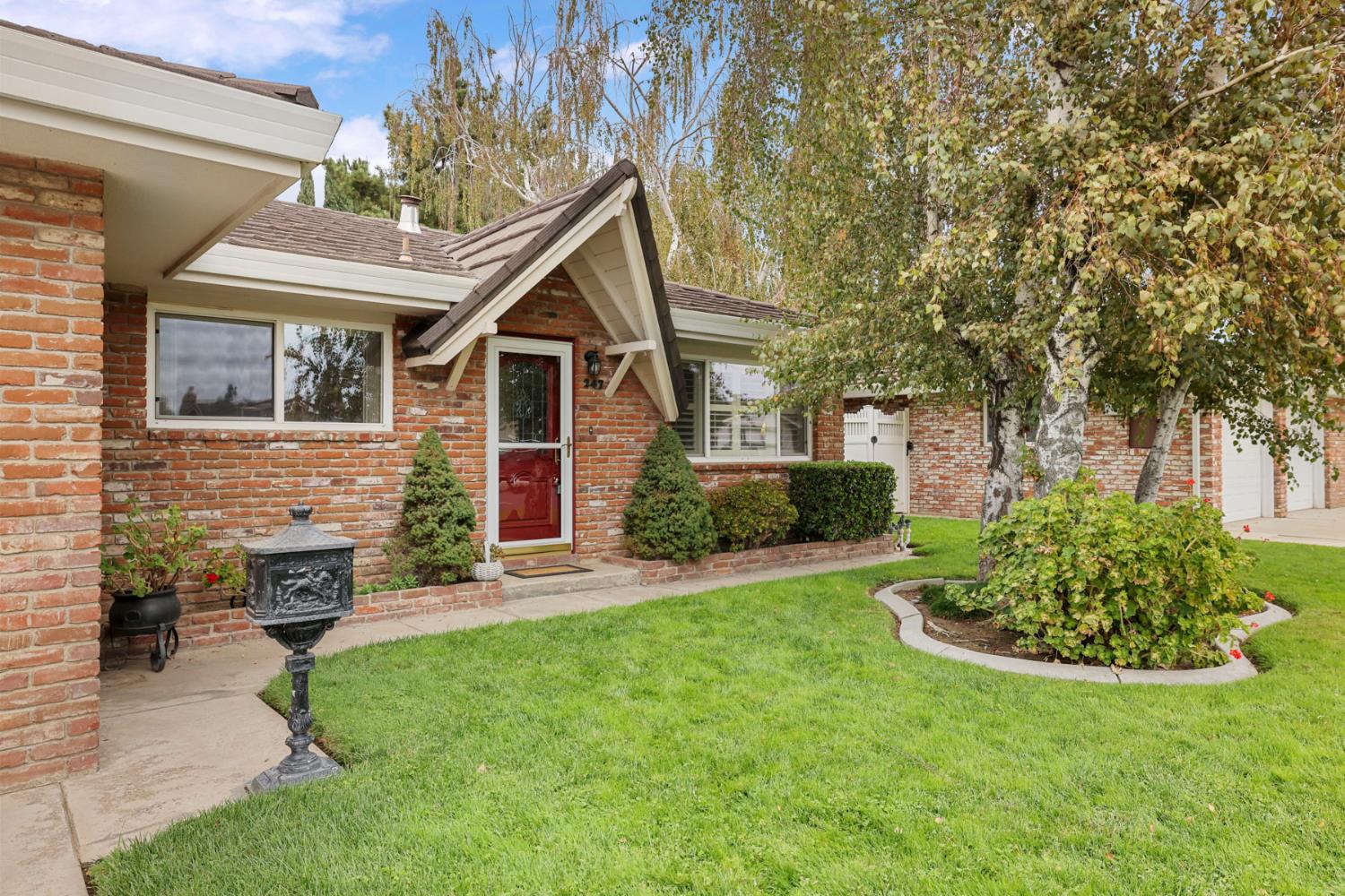 247 Oregon Street, Ripon, CA 95366 — photo 2