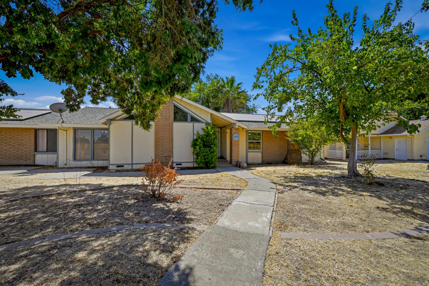 2235 Dunn Rd — photo