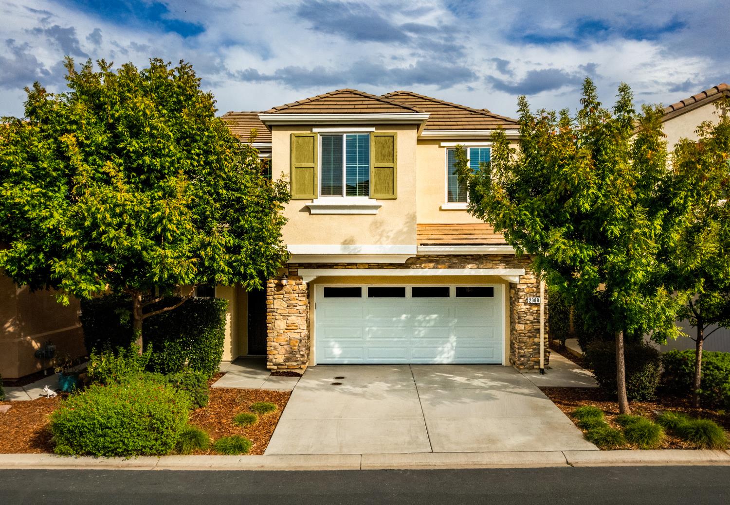 2008 Sycamore Grove Ln — photo