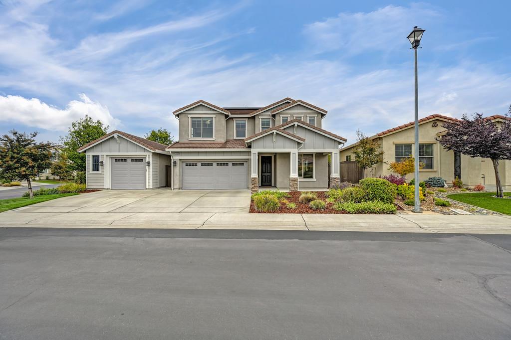 3809 Fenway Cir — photo