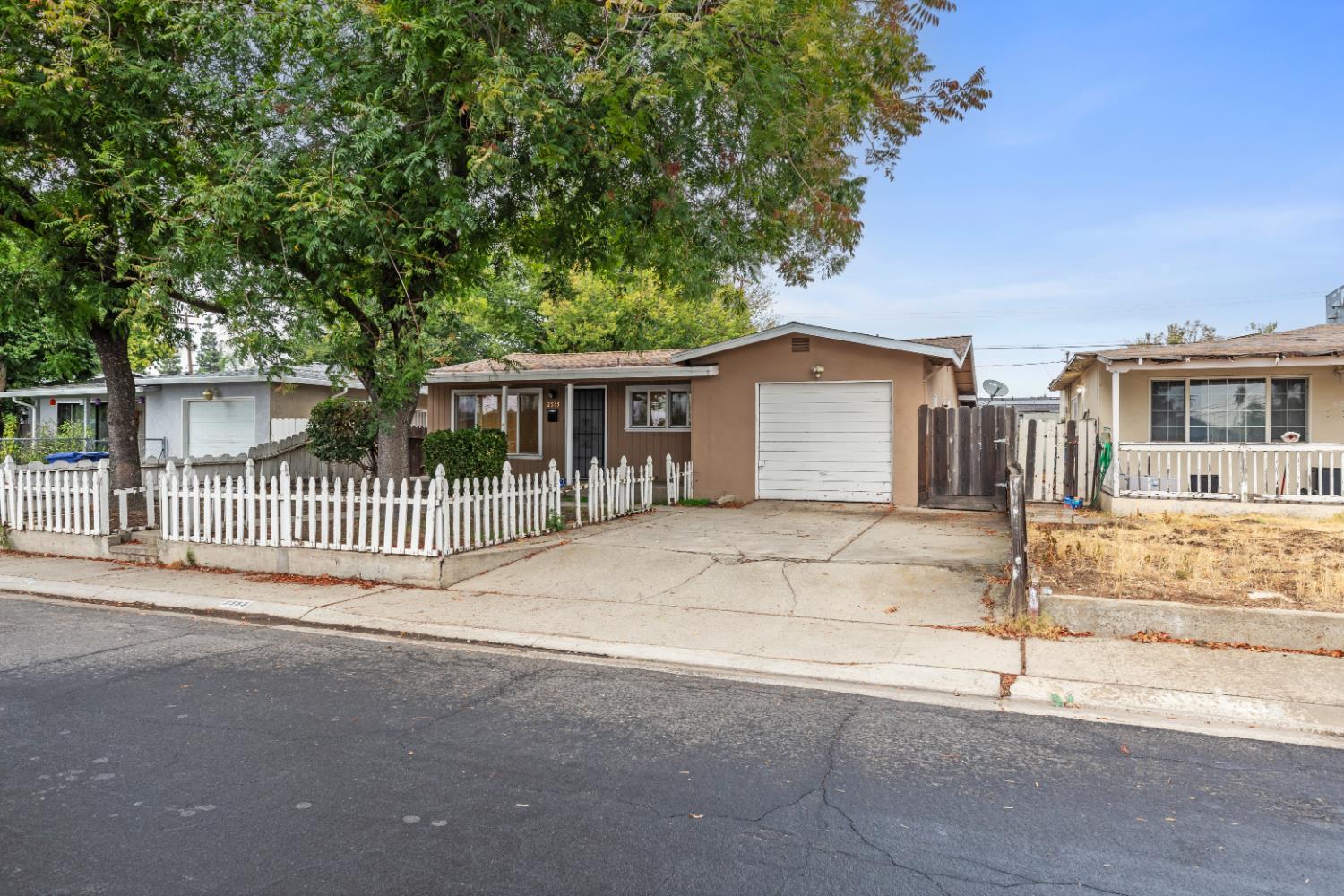 2533 Brenner Way, Modesto, CA 95350 — photo 2