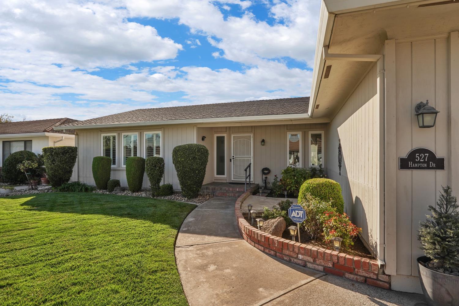 527 Hampton, Lodi, CA 95242 — photo 3