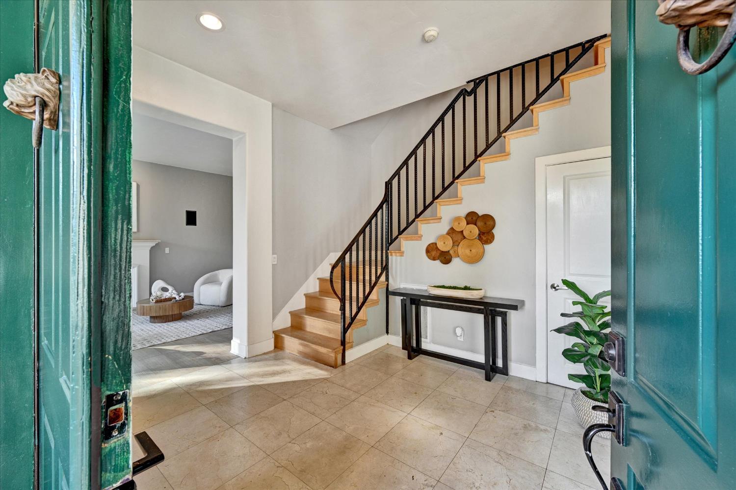 7010 Pinehaven Road, Oakland, CA 94611 — photo 2