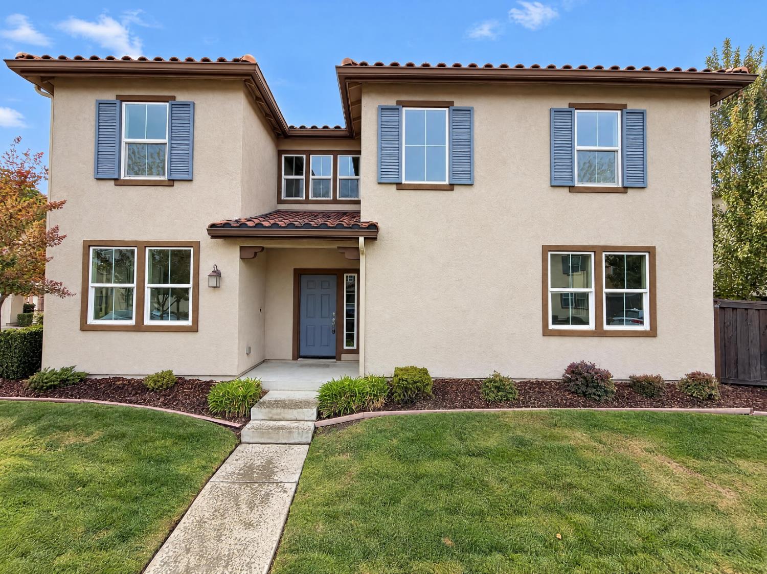 6423 Brando Loop — photo