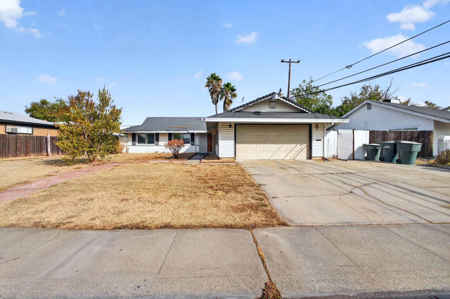 7565 Blackhawk Dr — photo