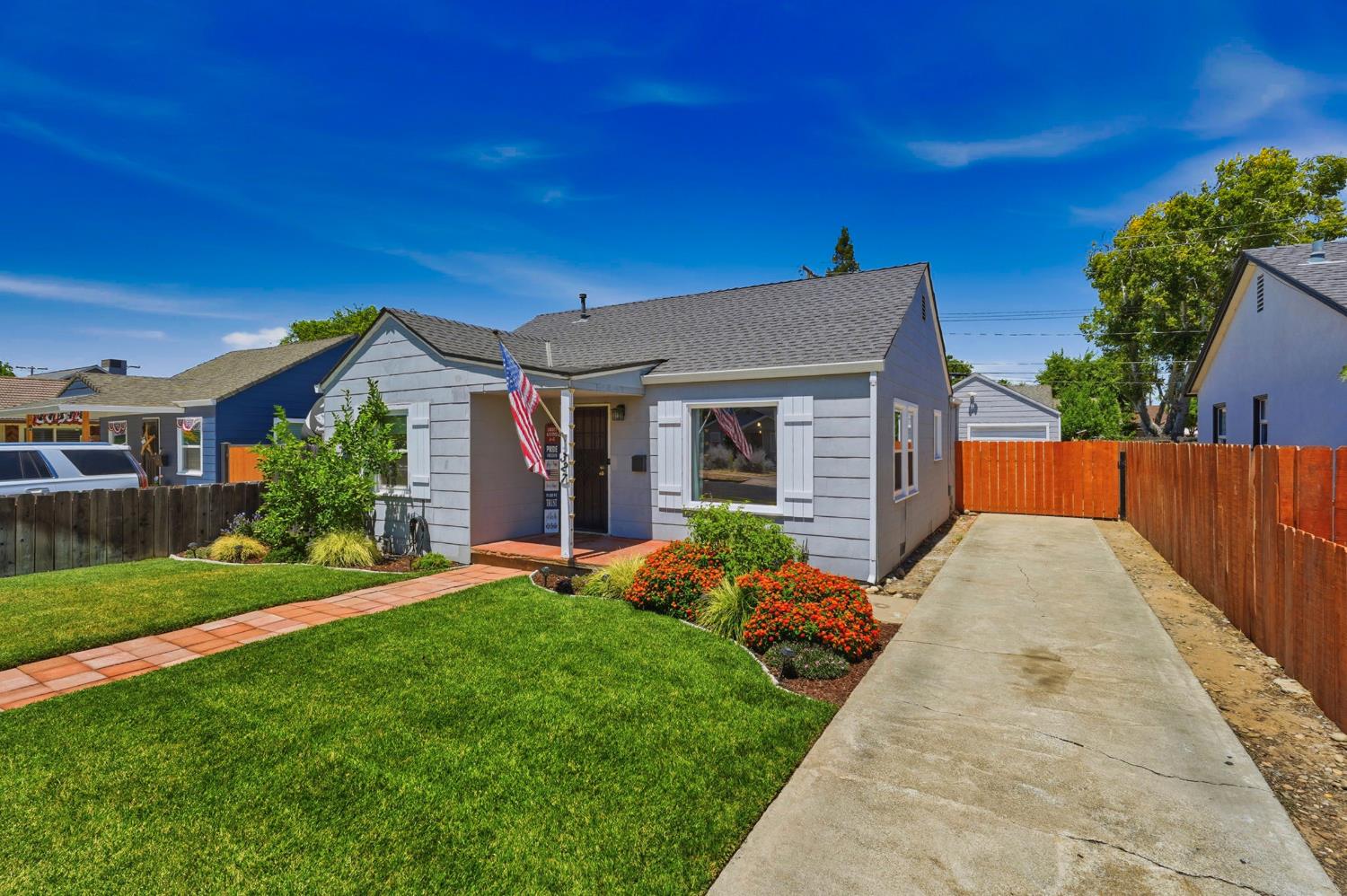 327 Eureka Avenue, Lodi, CA 95240 — photo 2