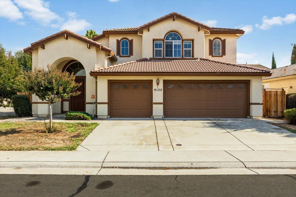 9122 Four Seasons Dr — photo