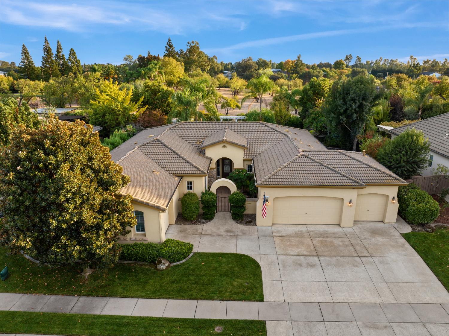 9341 Courtney Way — photo