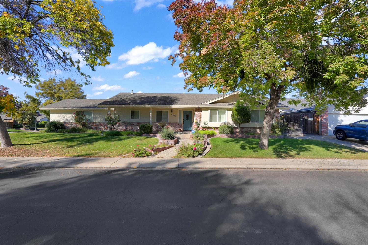 2601 Mill Oak Dr — photo