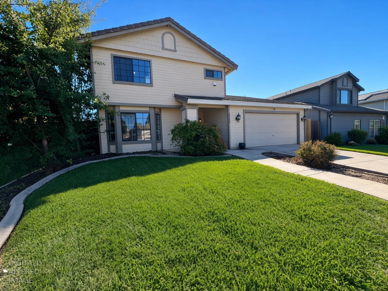 2202 Lejano Way — photo