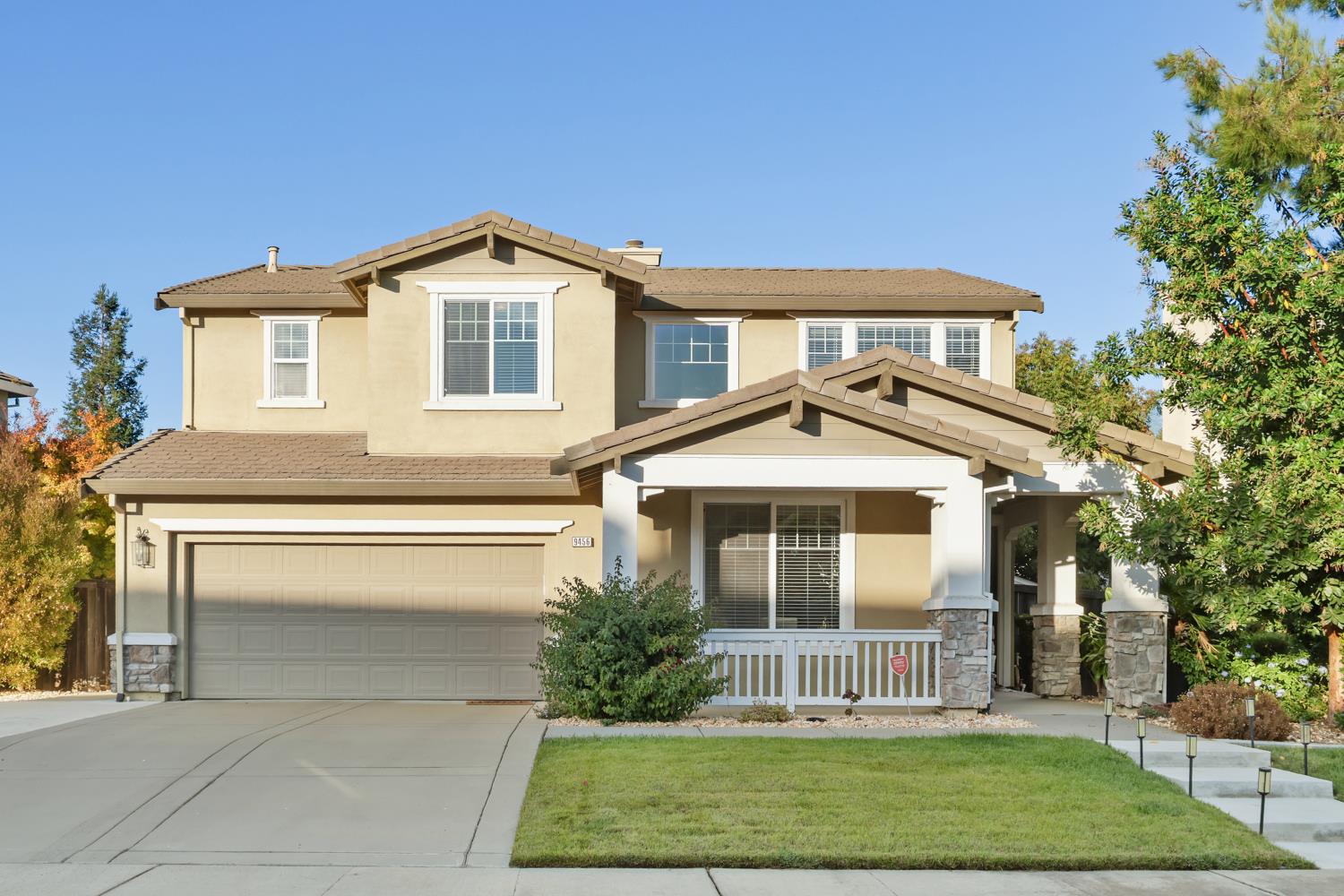 9456 Sea Cliff Way — photo
