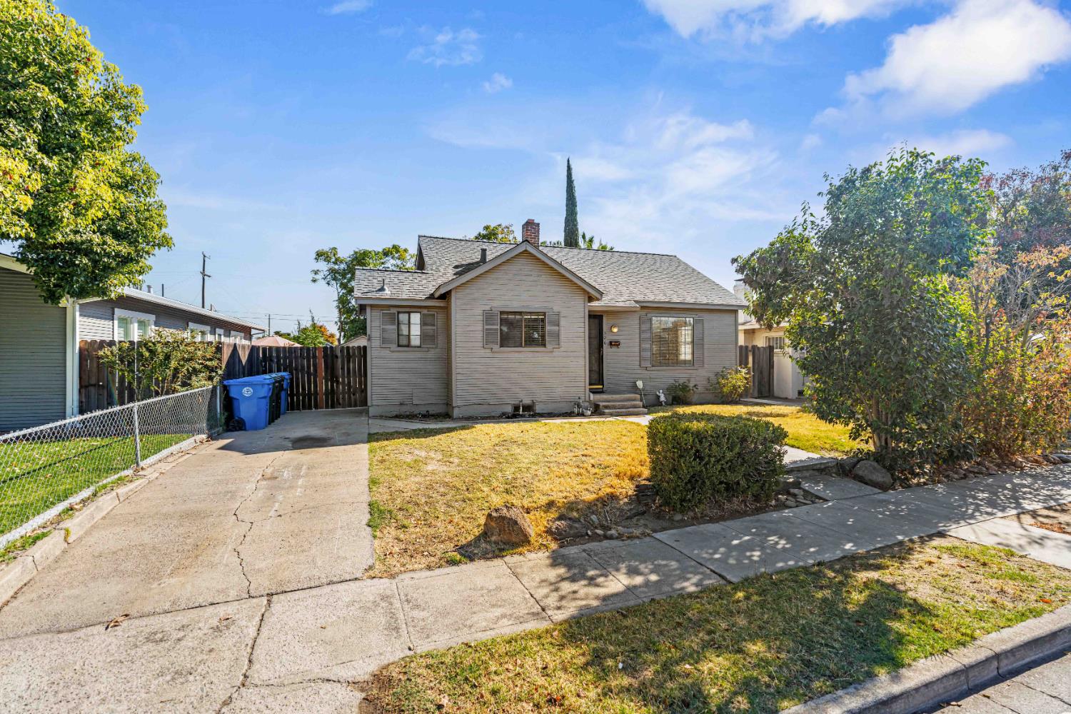 306 Sequoia Avenue, Manteca, CA 95337 — photo 2