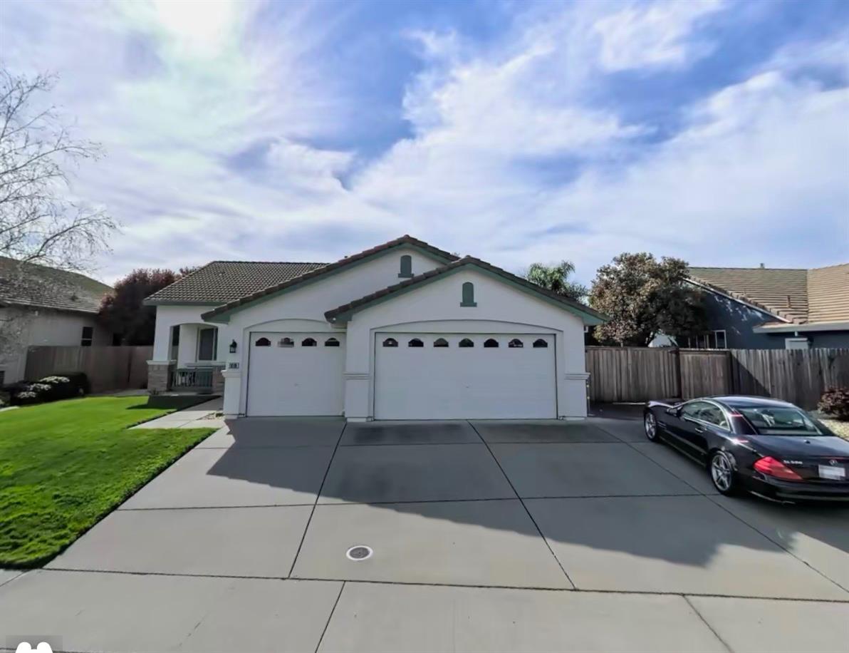 1016 Piermont Way — photo