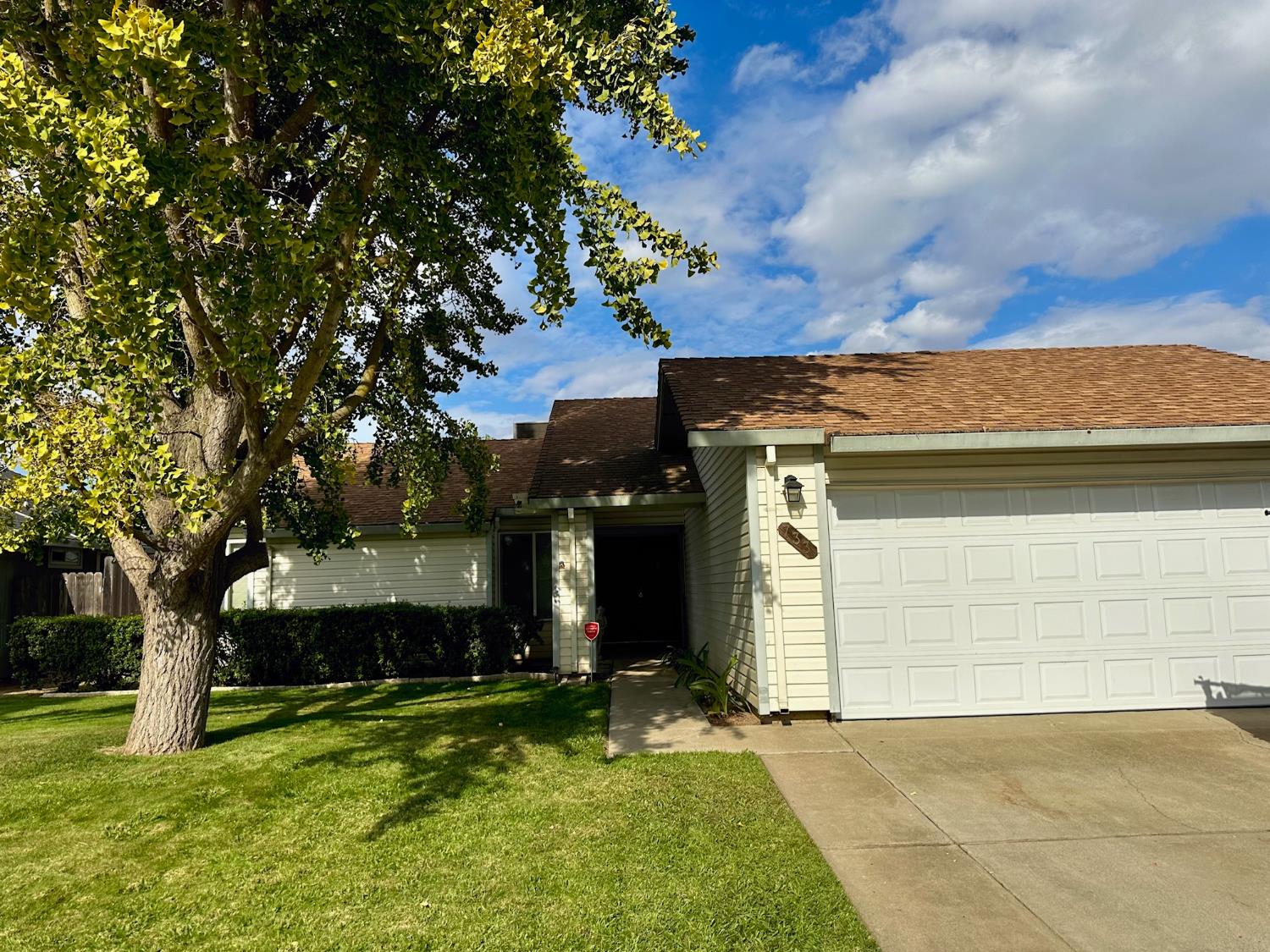 733 Pinot Noir Dr — photo