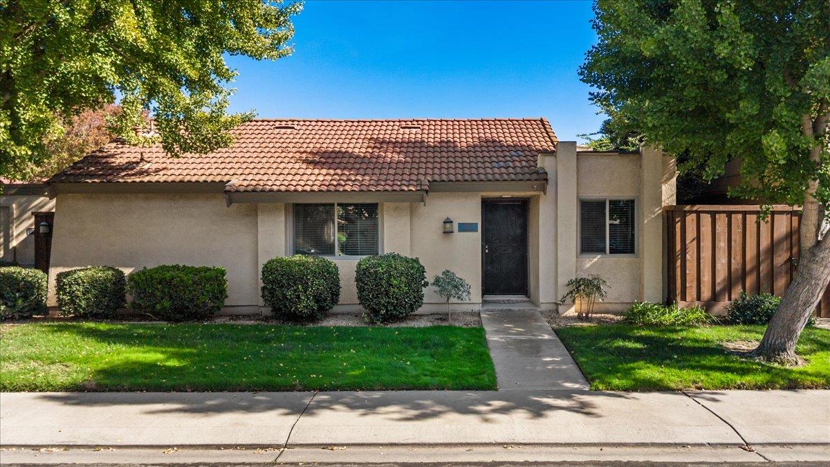 3602 Fawndale Dr — photo